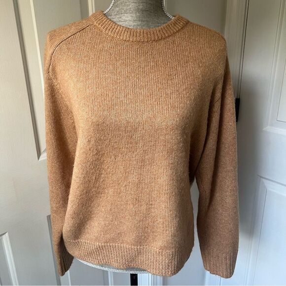 J.CREW Relaxed saddle sleeve crewneck sweater Size M - Picture 2 of 6